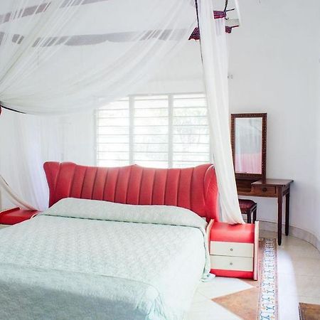 Kijani Cottages Diani Diani Beach Bagian luar foto