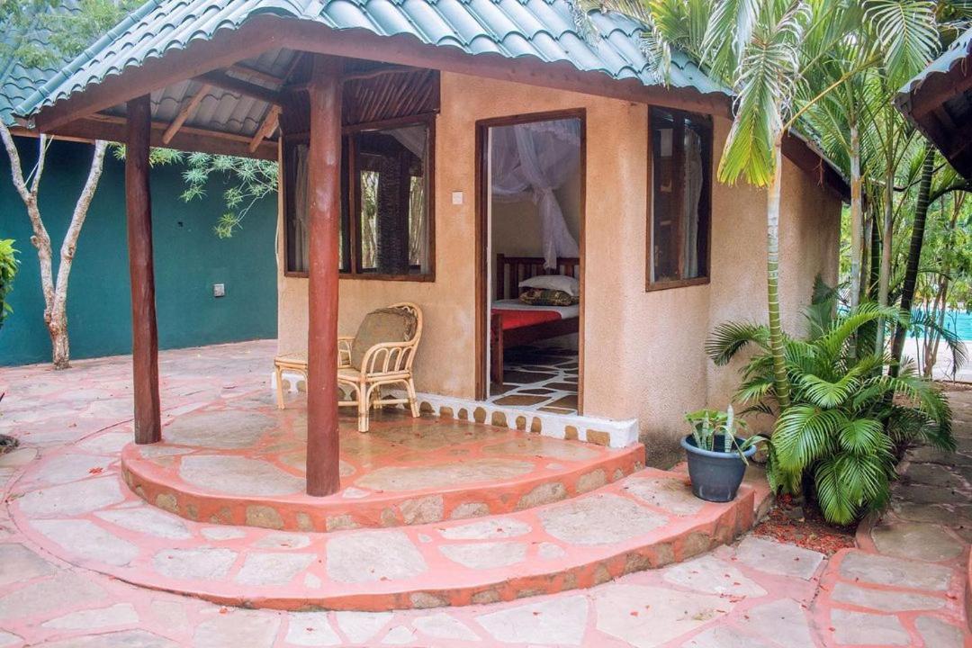 Kijani Cottages Diani Diani Beach Bagian luar foto