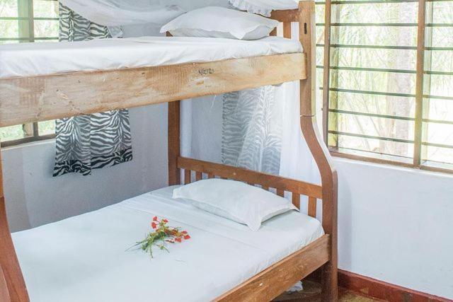 Kijani Cottages Diani Diani Beach Bagian luar foto