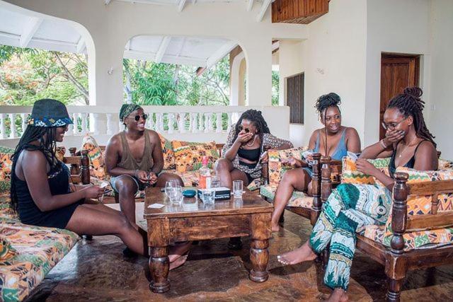 Kijani Cottages Diani Diani Beach Bagian luar foto