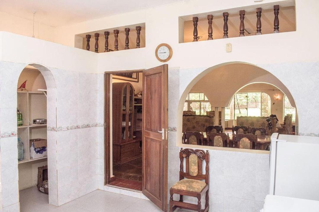 Kijani Cottages Diani Diani Beach Bagian luar foto