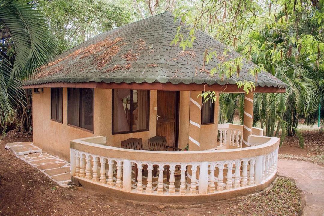 Kijani Cottages Diani Diani Beach Bagian luar foto