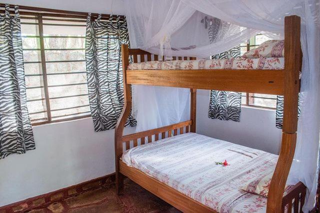 Kijani Cottages Diani Diani Beach Bagian luar foto