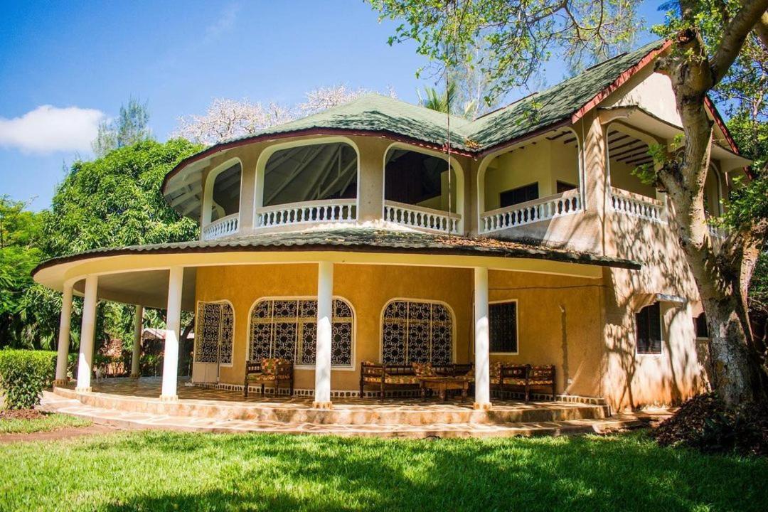 Kijani Cottages Diani Diani Beach Bagian luar foto