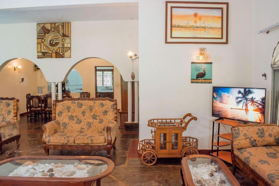 Kijani Cottages Diani Diani Beach Bagian luar foto