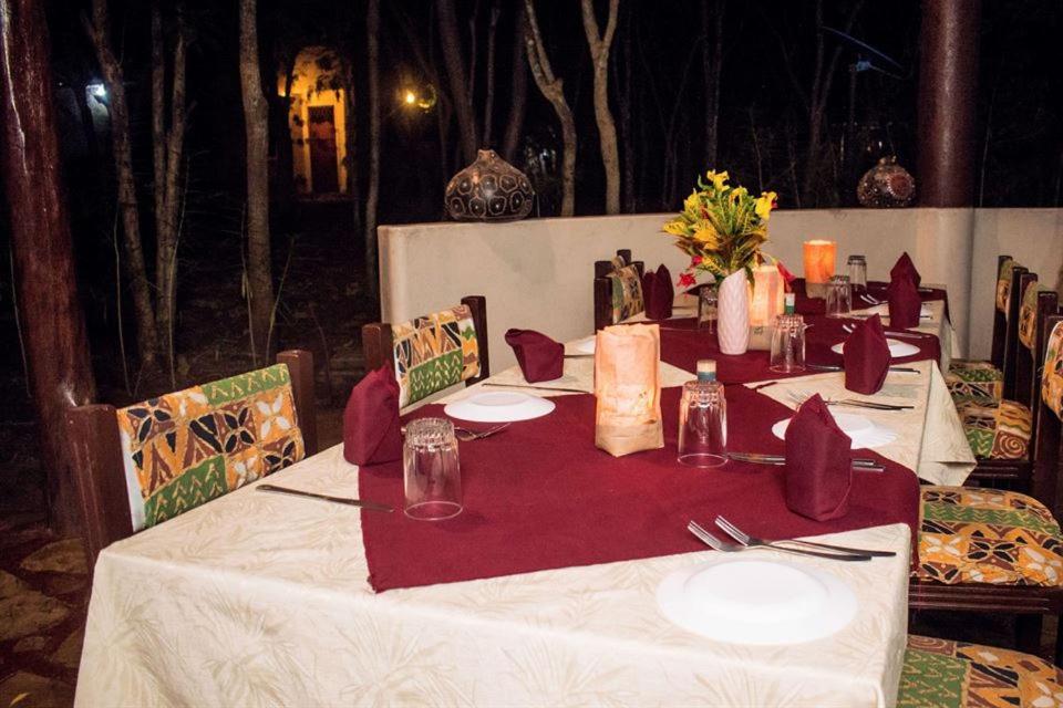 Kijani Cottages Diani Diani Beach Bagian luar foto
